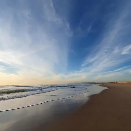 Spacious Flat In Costa Caparica By Soulplaces