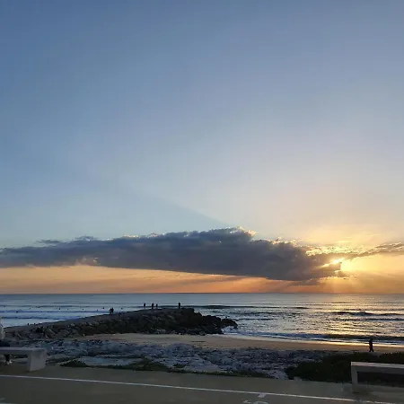 Spacious Flat In Costa Caparica By Soulplaces * Кошта-да-Капарика