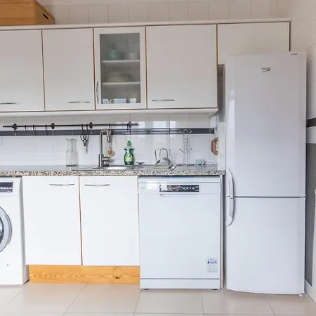 Spacious Flat In Costa Caparica By Soulplaces * Кошта-да-Капарика