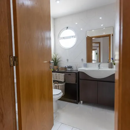 Apartamento Spacious Flat In Costa Caparica By Soulplaces